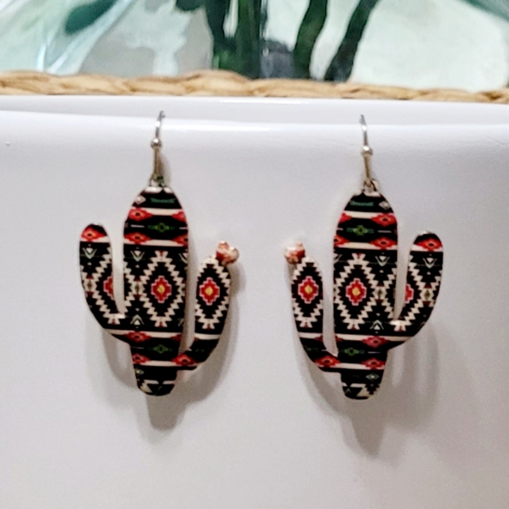 Southwest Navajo Print Metal Cactus Earrings New - Picture 1 of 3